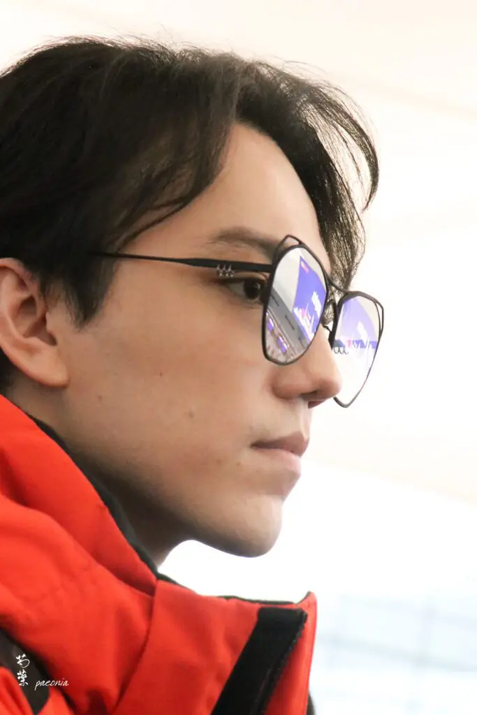 2020_10_Jan_Dimash_Ningbo airport farewell_ Simona