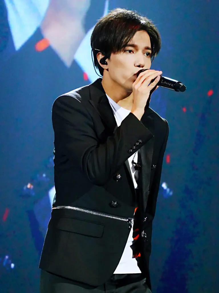 2020_03_07_Dimash_Arnau_Riga