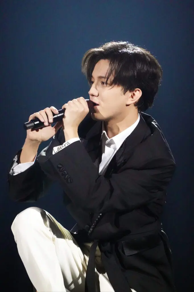 2020_03_07_Dimash_Arnau_Riga