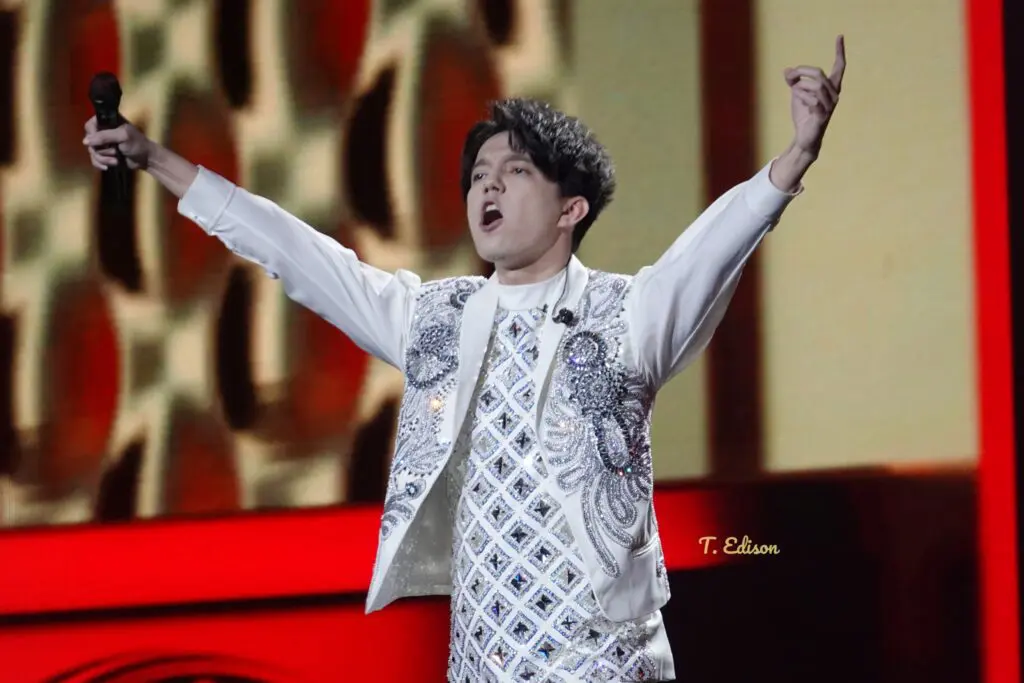 2022_04_09_Dimash_Düsseldorf_Arnau