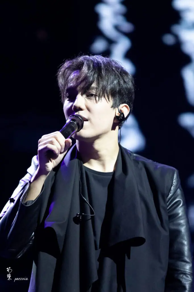 2019_11_29_Dimash_Arnau_Saint_Petersburg