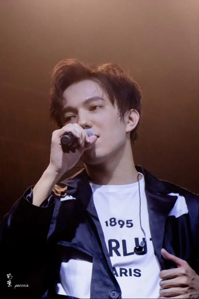 2019_10_18_Dimash_WOW_Sochi
