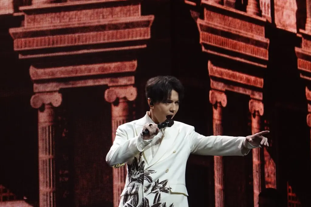 2022_03_25_Dimash_Arnau_Dubai