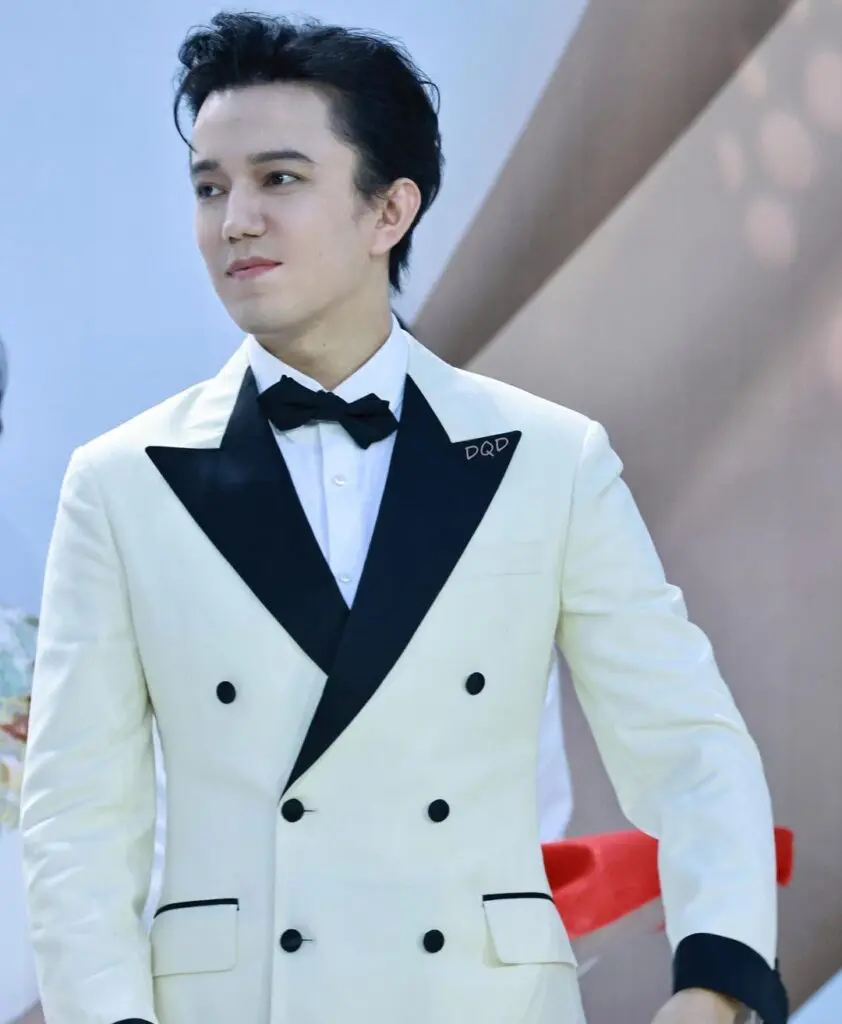 Dimash Qudaibergen at Golden Panda Awards Ceremony - Join Hands