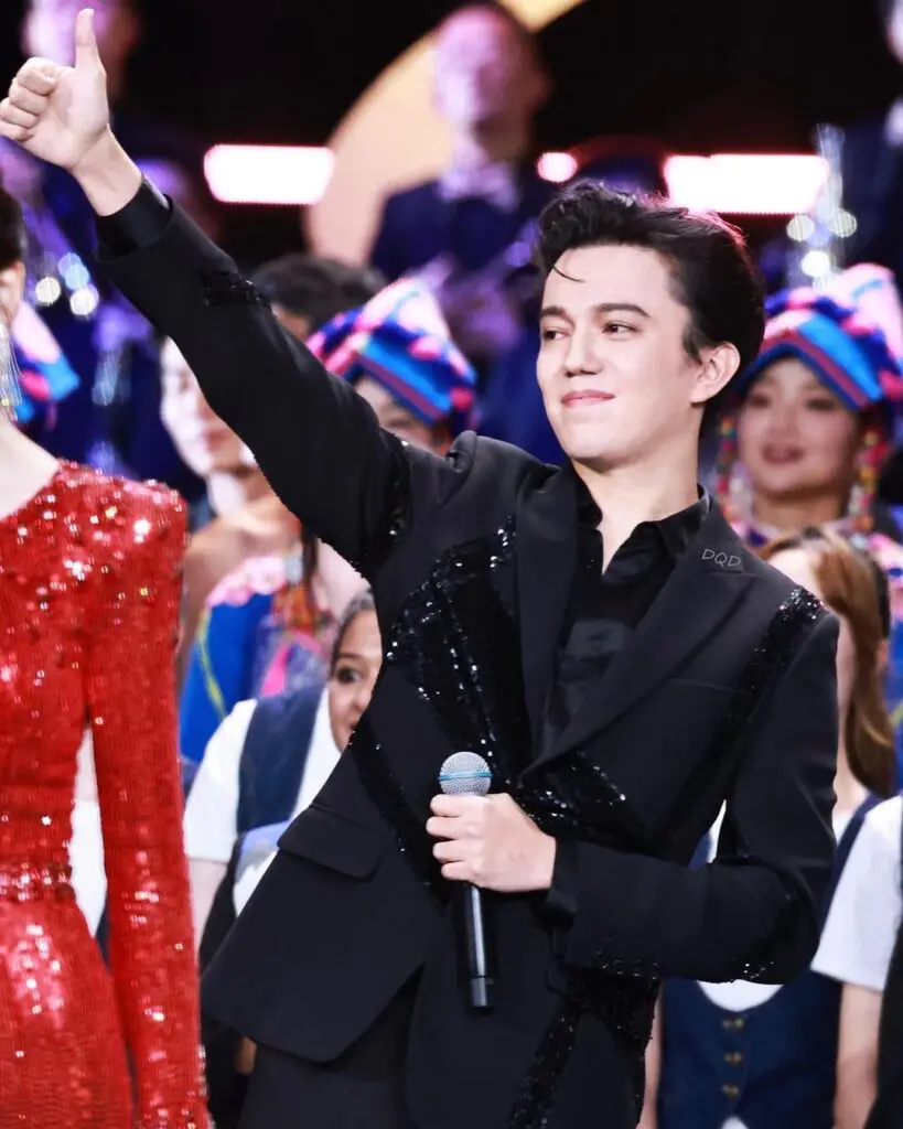 Dimash Qudaibergen at Golden Panda Awards Ceremony - Join Hands