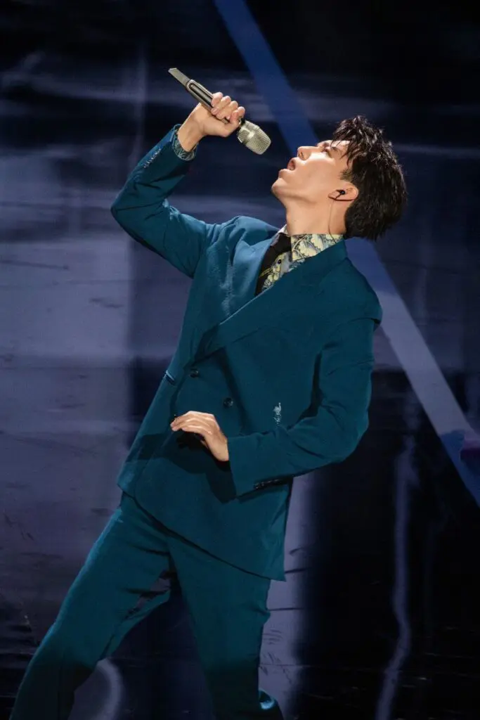 Dimash Qudaibergen performing China Brand Day 2024