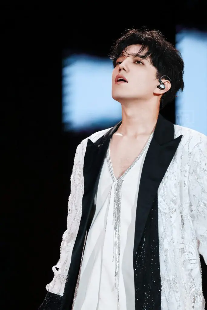 Dimash Qudaibergen Stranger Istanbul May 2024