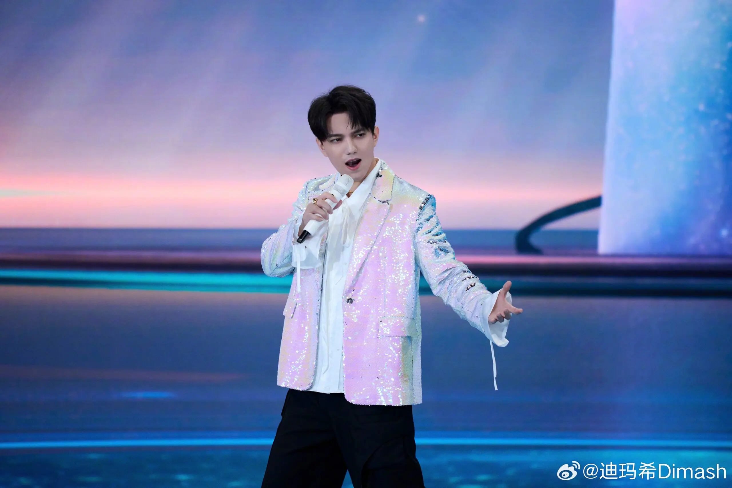 Dimash Qudaibergen DragonTV Lantern Festival Shanghai 2025