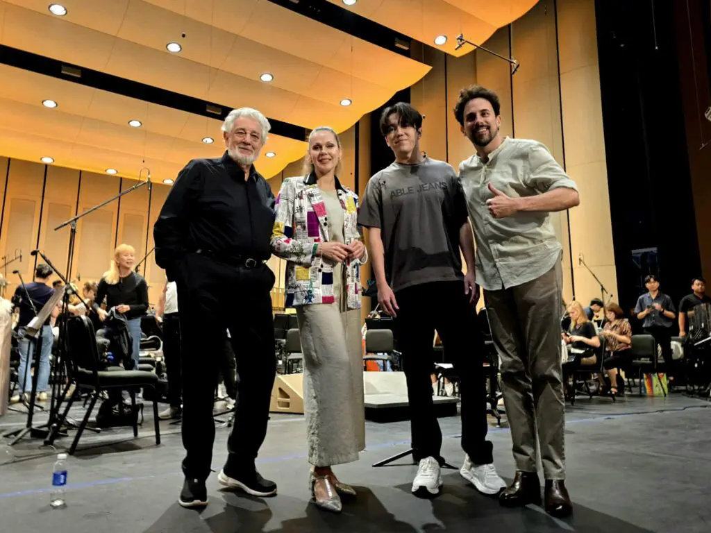 Dimash Qudaibergen Hanói Vietnam Julio de 2025 Plácido Domingo Kristine Opolais