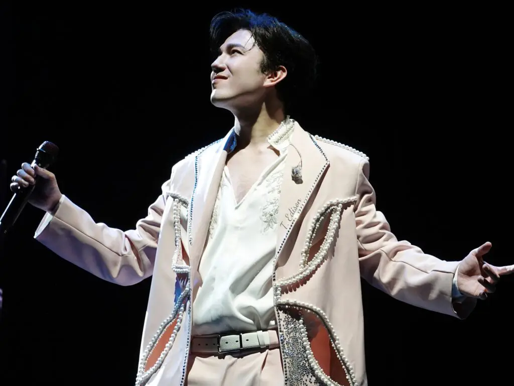 Dimash Qudaibergen Stranger tour concert London November 12 2025 OVO Arena Wembley