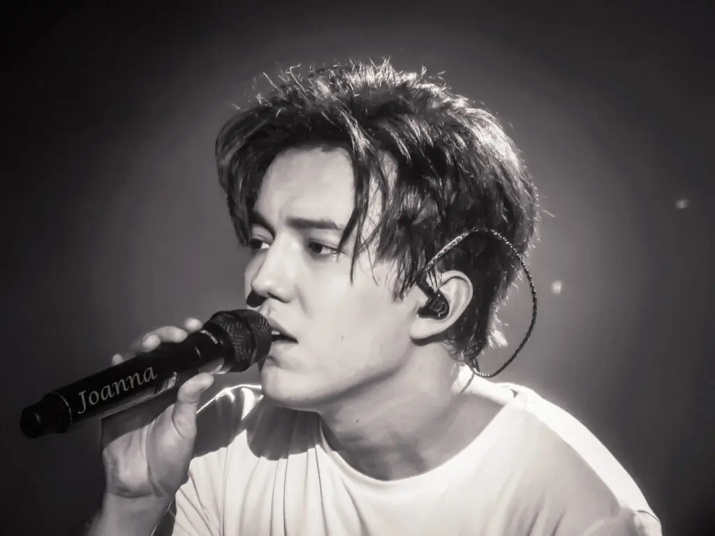 Dimash Qudaibergen concert Moscow Joanna Pap