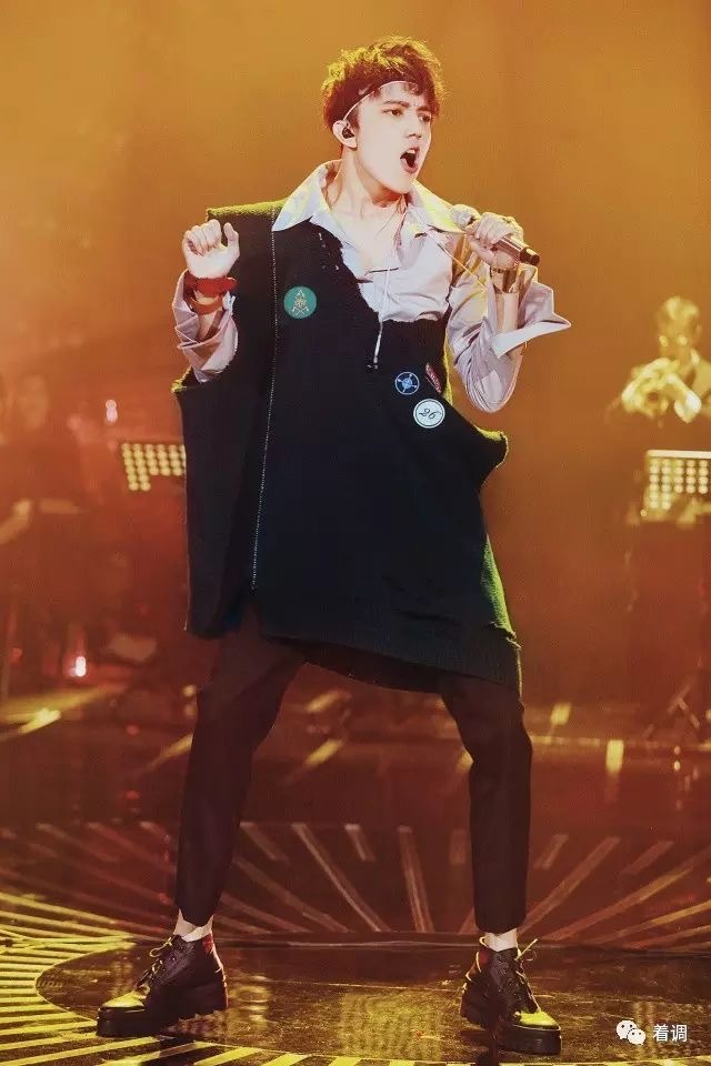 Dimash Qudaibergen Cantante 2017 Uptown Funk