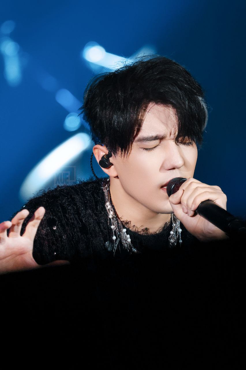 Dimash Qudaibergen concert Budapest 2024